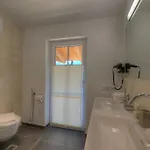 ديير آند ديير لكجري *